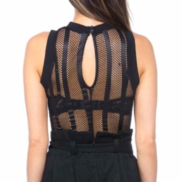 GET YOUR SEXY ON IN THIS BODYSUIT - Picture 3 of 4